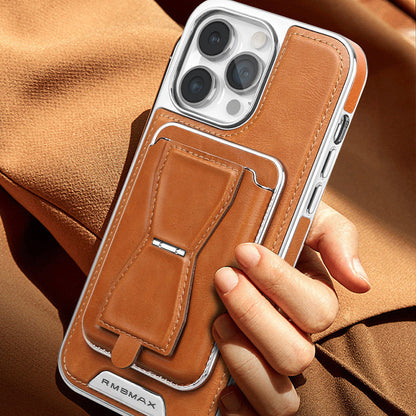 Skórzane etui na iPhone’a z magnetycznym uchwytem na karty