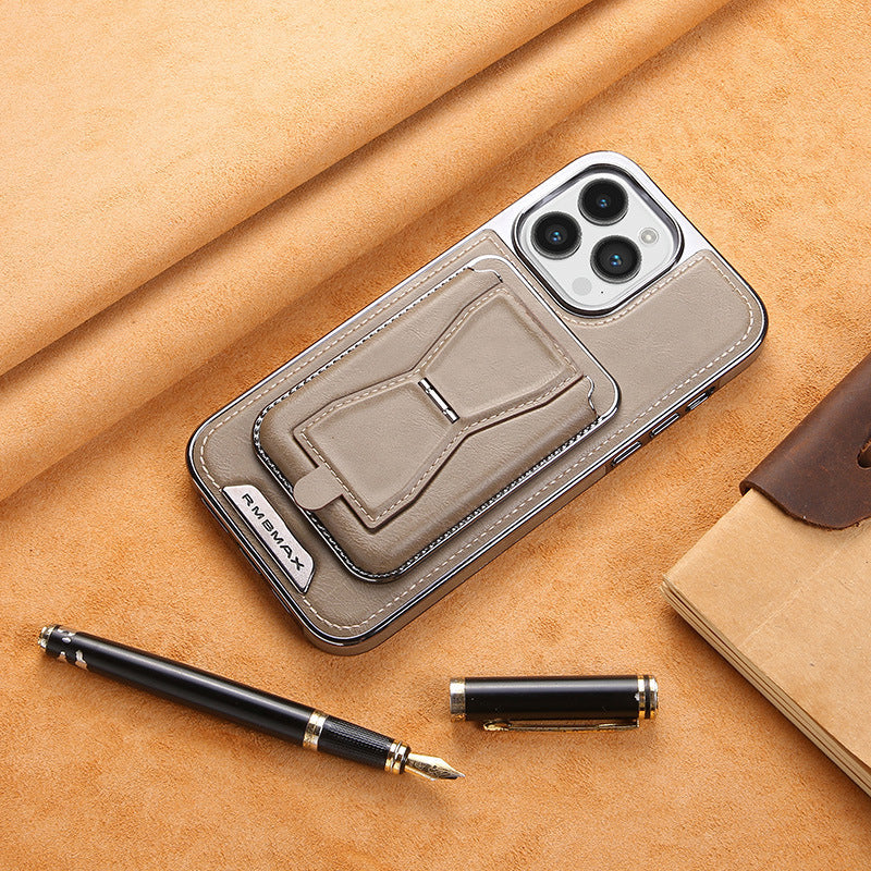 Skórzane etui na iPhone’a z magnetycznym uchwytem na karty