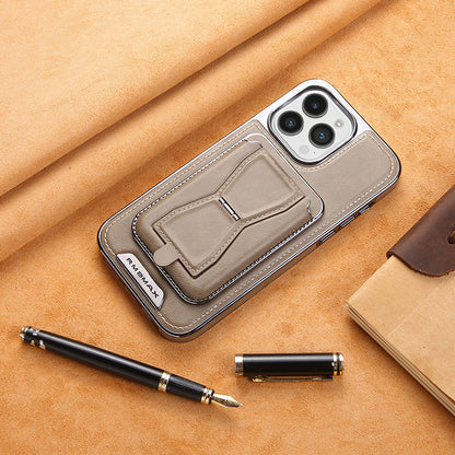 Skórzane etui na iPhone’a z magnetycznym uchwytem na karty