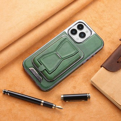 Skórzane etui na iPhone’a z magnetycznym uchwytem na karty