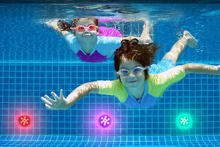 Podwodne lampy LED RGB do basenu (IP68)