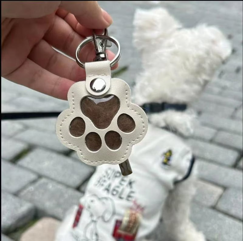 Skórzany brelok na klucze z pamiątką po zwierzaku – 🐾 noś wspomnienie zawsze przy sobie